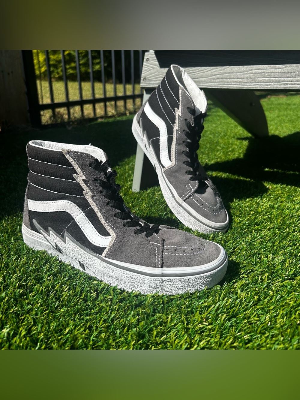 Vans SK8-Hi Bolt Pewter High Top Sneakers Men’s 8 Women’s 9.5 Black Grey Shoes